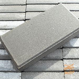 Betontegel 30x15x4,5cm. Grijs