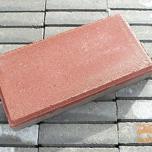 Betontegel 30x15x6cm. Rood