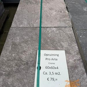 Opruiming ca. 3,5 m2. Pro Arte 60x60x4 Creme