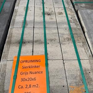 Opruiming ca. 2,8 m2. Sierklinker Grijs Nuance 30x20x6