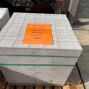 Opruiming ca. 5 m2. Siertegel Grijs Nuance 60x60x4