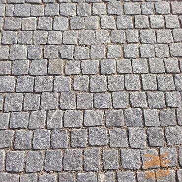BIG BAG Portugees Granietblokken Grijs 70 x 90 mm.  ca.1000 kg./ ca. 6,8 m2.
