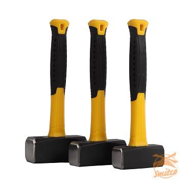 Vuisthamer fiberglas steel 1.5 kg