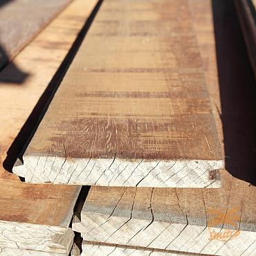 Azobé Hardhout Damwand Fijnbezaagd 2,8 x 20,5 x 400 cm.  Werkende Breedte ca.18,5 cm.