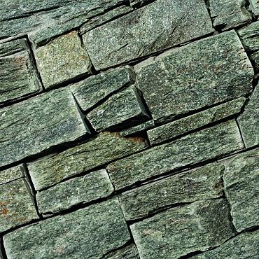 Pak á 4 st. Stonepanel Rustic Silver 15x60x3-4 cm