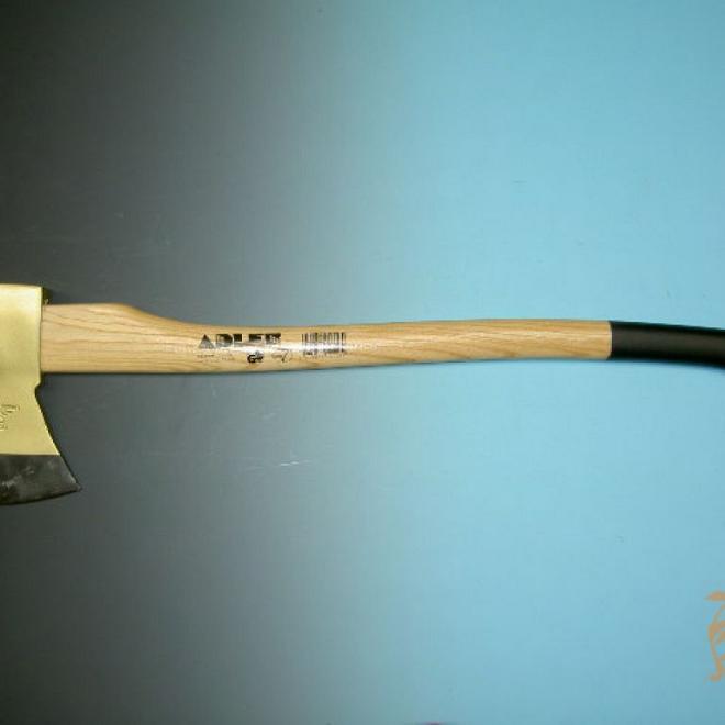 Bijl 1600gr. Essen Steel 75cm.