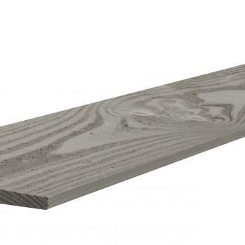Douglas Zweeds Rabat 1 Zijde Geschaafd, 1 Zijde Fijnbezaagd 1,1-2,7x19,5x400cm. Grijs Gespoten  W406