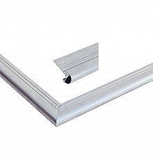 Aluminium daktrimset met ronde kraal t.b.v. plat dak, maximale dakmaat 1250 x 600 cm.