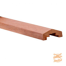 Hardhouten Geschaafde Afdeklat Met Sponning (4,9 x 1 cm.) 7 x 3,5 x 180 cm.  W06840